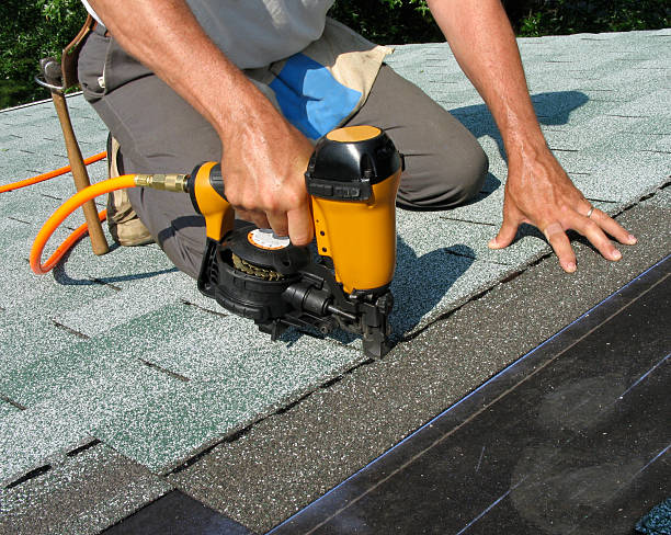 Roof Repair Estimates in Lakewood Clu, MI